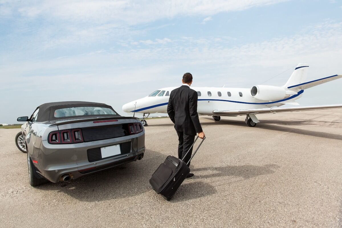 How Does Private Jet Charter Work